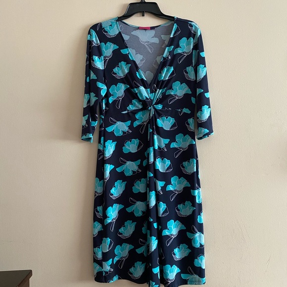 Ava Maternity Dresses & Skirts - 🍍 3/$10 Ava Maternity twist front dress size L